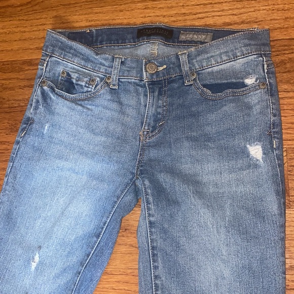 Aeropostale Skinny Jeans - Picture 2 of 6